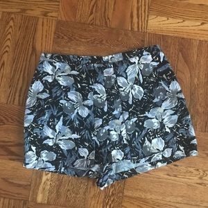 Top shop shorts with flap
